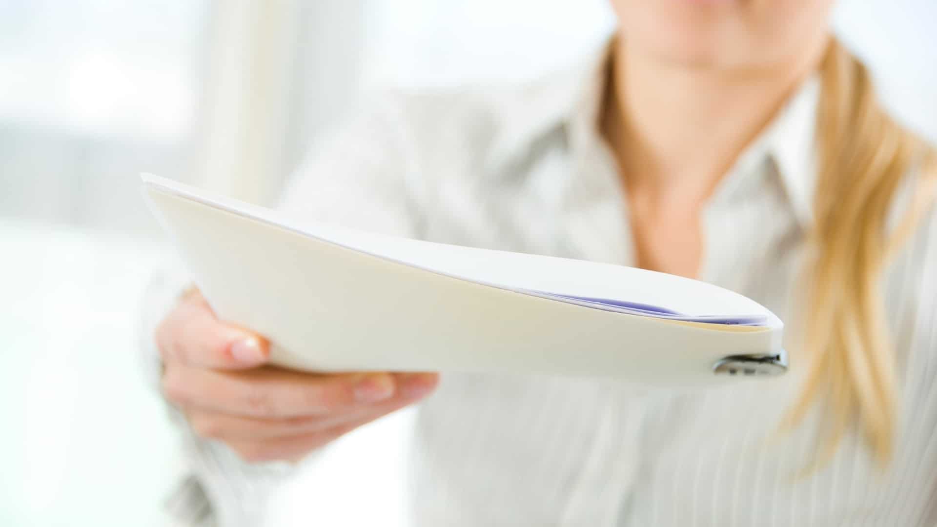 Quels documents fournir chez le notaire pour vendre un bien sans agence.